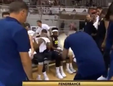 Ζ.Ομπράντοβιτς μαινόμενος: «Κρατήστε τη γ...η τη μπάλα»! (βίντεο)